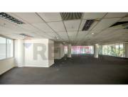 Piso corporativo completo s/ Aviadores del Chaco