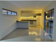 VENDO DUPLEX EN LAMBARE, BARRIO SAN ISIDRO COD: 5691