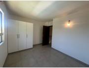 ALQUILO CHALET EN LUQUE, LOMA MERLO COD 5707