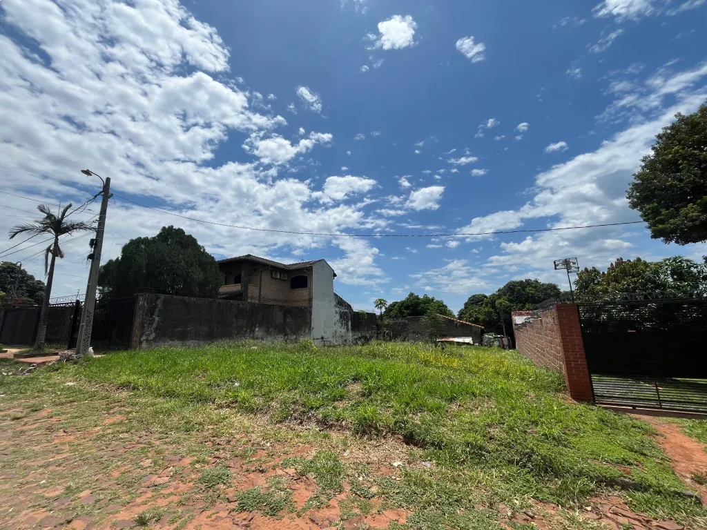 Vendo amplio terreno en San Lorenzo – Barrio Espíritu Santo — foto 3