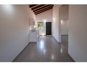 VENDO CASA LUQUE CAÑADA GARAY - URBANIZACIÓN DON VICTORIO