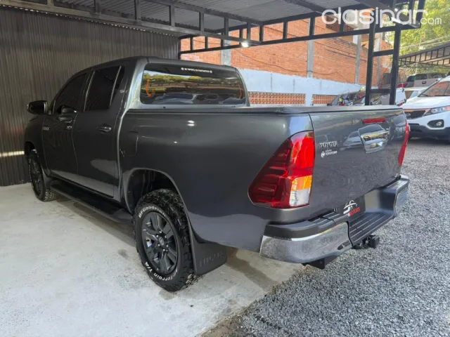 Toyota Hilux 2022 - foto 7