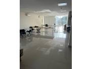 ALQUILO OFICINA EN EDIFICIO CORPORATIVO BARRIO YCUA SATI.