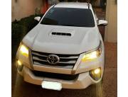 VENDO TOYOTA FORTUNER 4X4