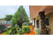 AMPLIA RESIDENCIA FAMILIAR EN ZONA CALLE Í