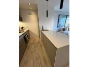 ALQUILO DEPARTAMENTOS DE 1 DORMITORIO SIN MUEBLES A PASOS DEL SHOPPING DEL SOL.