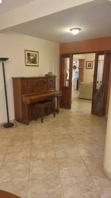 EN VENTA HERMOSA RESIDENCIA EN AREGUÁ — foto 3