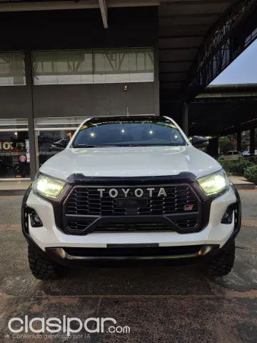 Toyota Hilux 2023 - foto 2