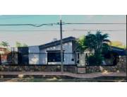 Vendo Luque, Barrio Las Palmeras. A 3 cuadras de la ciclovía de Luque.