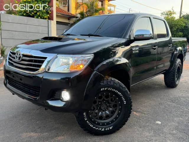 Toyota Hilux 2014 — foto 2