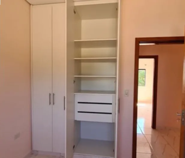 DUPLEX BARRIO CERRADO EL PARAISO - LAMBARE!! APTO PARA CREDITO BANCARIO!! — foto 2