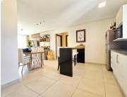 EN ALQUILER DPTO. DE DOS DOMITORIOS EN LAS MERCEDES.