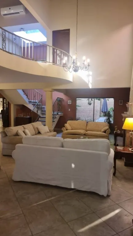 VENDO QUINTA RESIDENCIAL 4 DORMITORIOS EN AREGUA — foto 2