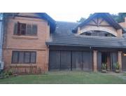 VENDO QUINTA RESIDENCIAL 4 DORMITORIOS EN AREGUA