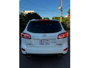 -Vendo Hermosa e imponente Hyundai Santa Fe -Única dueña -Año 2011 -Motor 2.2 cc Diesel