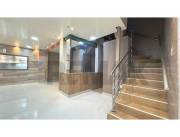 Alquilo amplia casa comercial de 3 pisos en Limpio