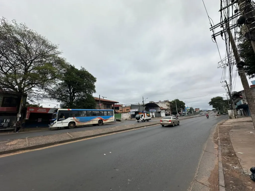 VENDO TERRENO EN ASUNCION SOBRE LA AVDA DEFENSORES DEL CHACO COD 5705 — foto 3