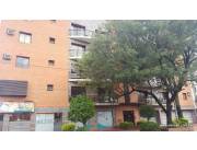 ALQUILO OFICINAS P.B. Z/ SEMINARIO C/ 3 ESTACIONAMIENTOS (CÓD. 1370)