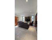 Alquilo Casa de 600 m2 en Barrio Cerrado, Zona Aeropuerto - LHO7777746