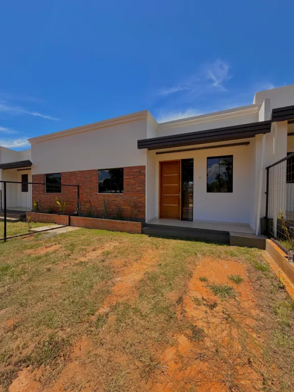 VENDO CASAS A ESTRENAR 2 DORMITORIOS EN LUQUE ITAPUAMI — PROYECTO LA ÍNSULA — foto 2