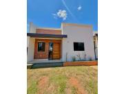 VENDO CASAS A ESTRENAR 2 DORMITORIOS EN LUQUE ITAPUAMI — PROYECTO LA ÍNSULA