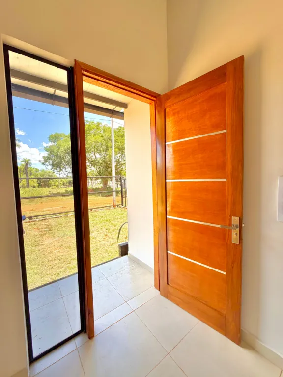VENDO CASAS A ESTRENAR 2 DORMITORIOS EN LUQUE ITAPUAMI — PROYECTO LA ÍNSULA — foto 3