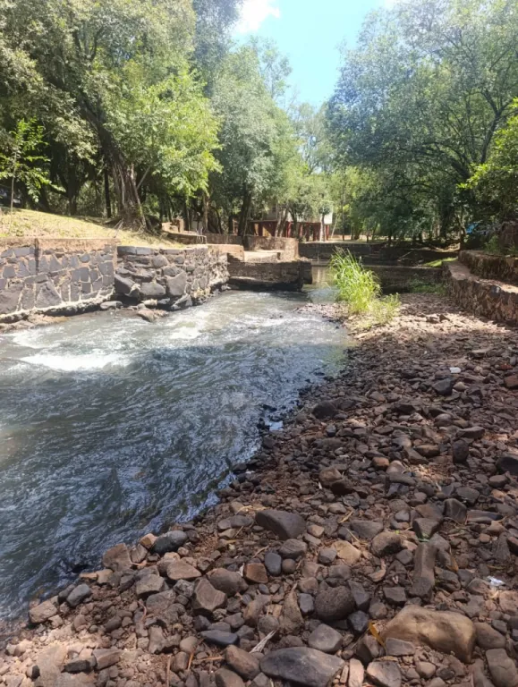 EN VENTA PROPIEDAD CON CONSTRUCCION Y ARROYO EN UBICACION ESTRATEGICA — foto 2