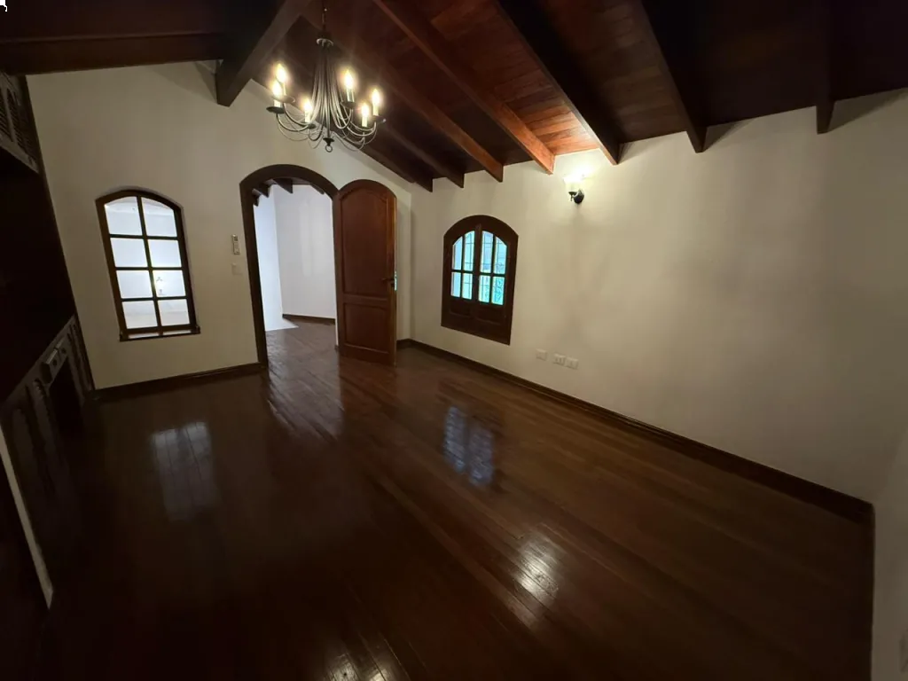 RESIDENCIA EXCLUSIVA EN BARRIO SAN JORGE — foto 2