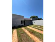 EN VENTA CHALET A ESTRENAR EN LUQUE