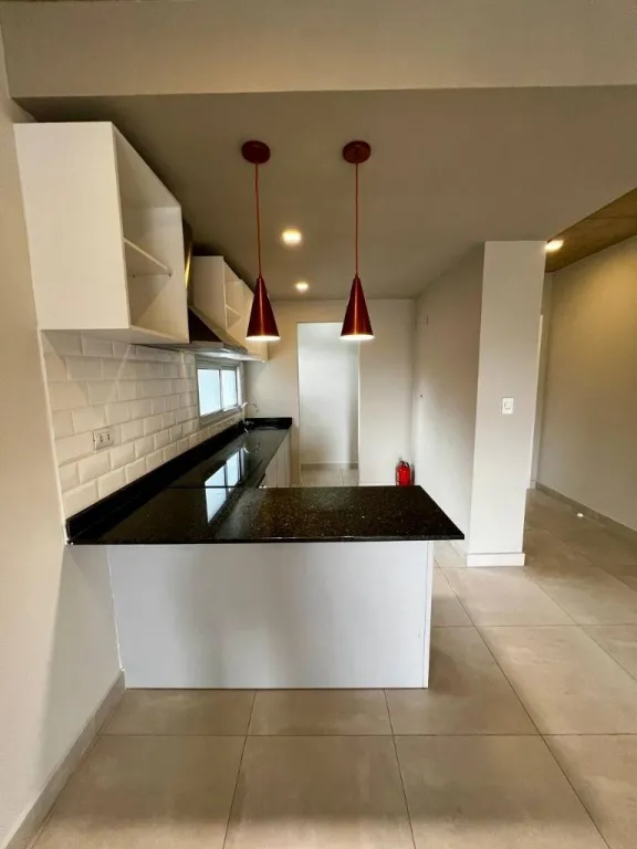 VENDO DEPARTAMENTO AMOBLADO Y SEMI EQUIPADO EDIFICIO MARLIN — foto 3