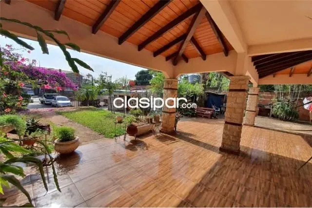 RESIDENCIA UBICADA SOBRE MANUEL ORTIZ GUERRERO C KUBITSCHEK- SAN LORENZO — foto 3