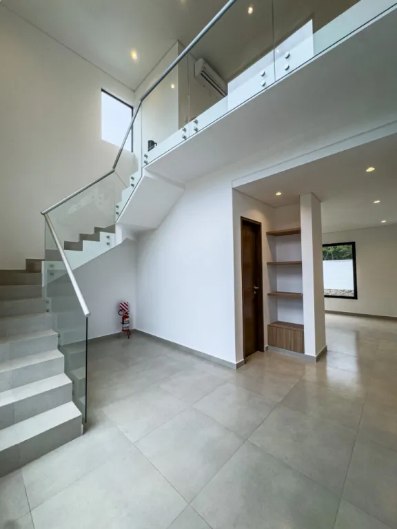 CASAS PAREADAS DE 3 DORMITORIOS EN SUITE EN SURUBI´I — foto 3