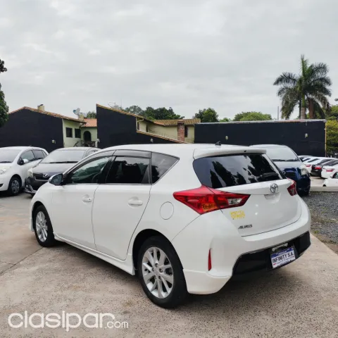 Toyota New Auris 2013 — foto 6