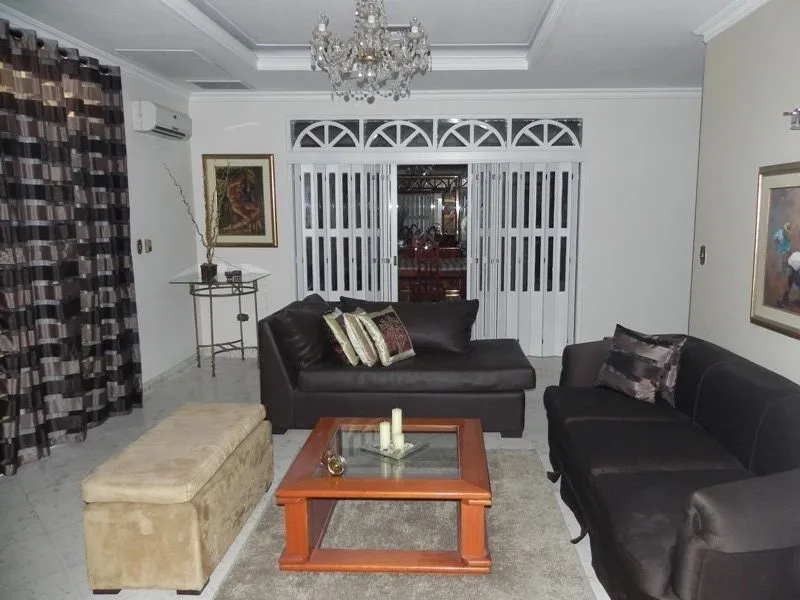 Casa en venta en Recoleta / Villa Morra, Asunción — foto 3