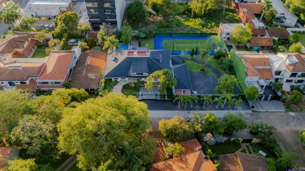 Exclusiva residencia en venta – Asunción, barrio Santo Domingo — foto 2