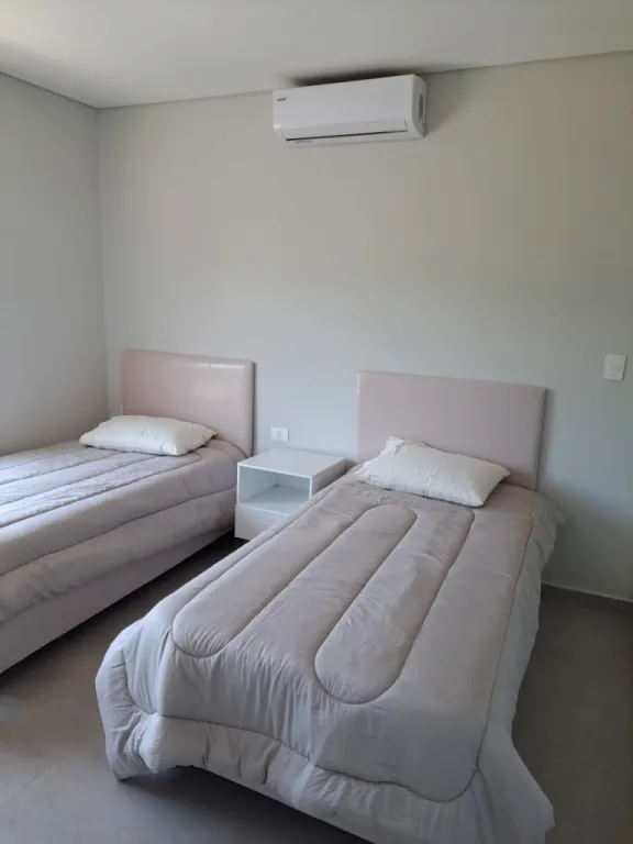 VENDO DUPLEX A ESTRENAR EN LUQUE — foto 2