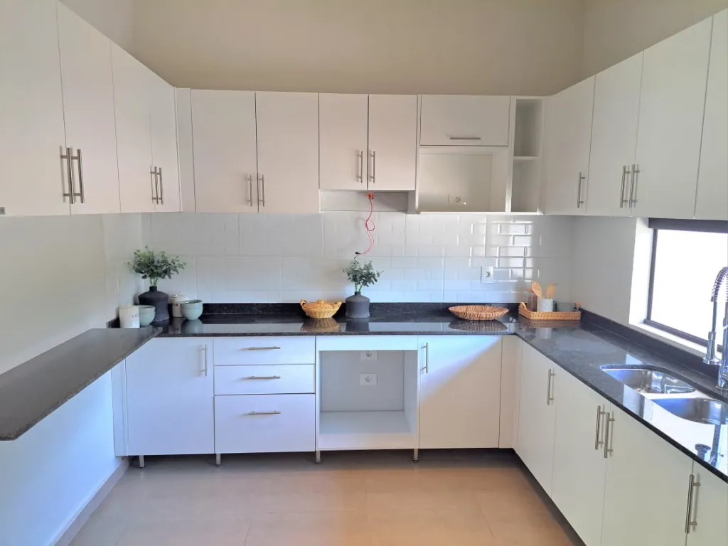 VENDO DUPLEX A ESTRENAR EN LUQUE — foto 3