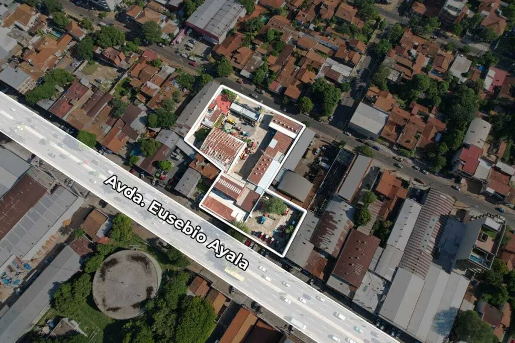 VENDO TERRENO ESTRATÉGICO SOBRE AV. EUSEBIO AYALA — IDEAL DESARROLLÓ — foto 2