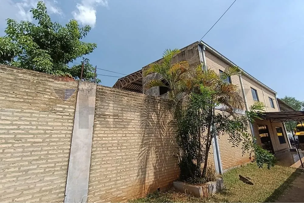 Tinglado con salón comercial en venta - Itauguá — photo 2