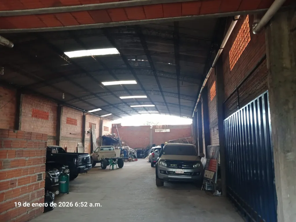 Alquilo Deposito en Mariano Roque Alonso Zona La Rural Shopping — foto 2