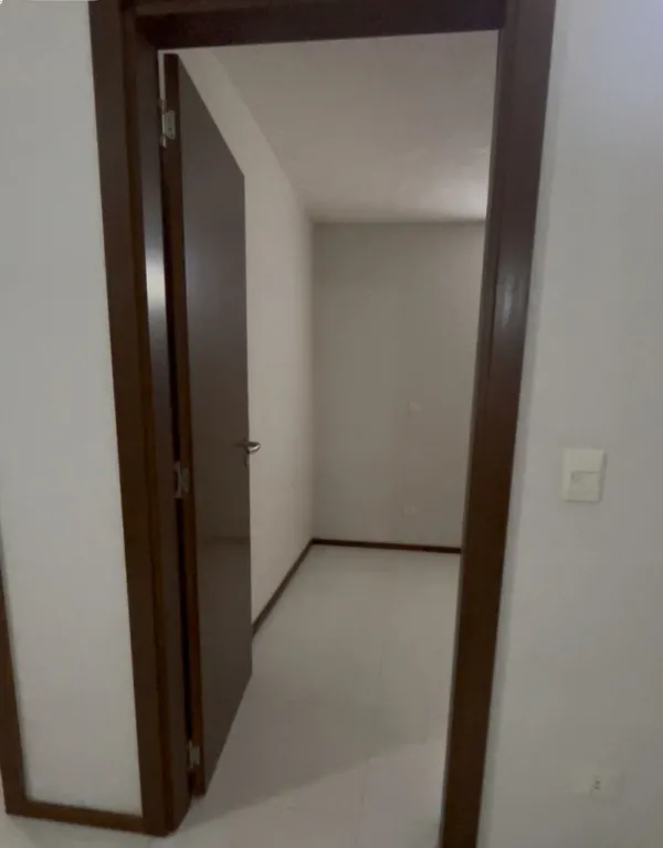 Alquilo departamento de 2 habitaciones con estacionamiento techado — foto 2