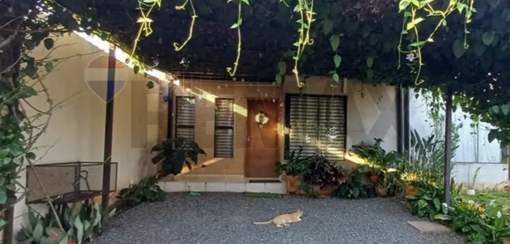 Casa - Alquiler - Ñemby, Paraguay — foto 2