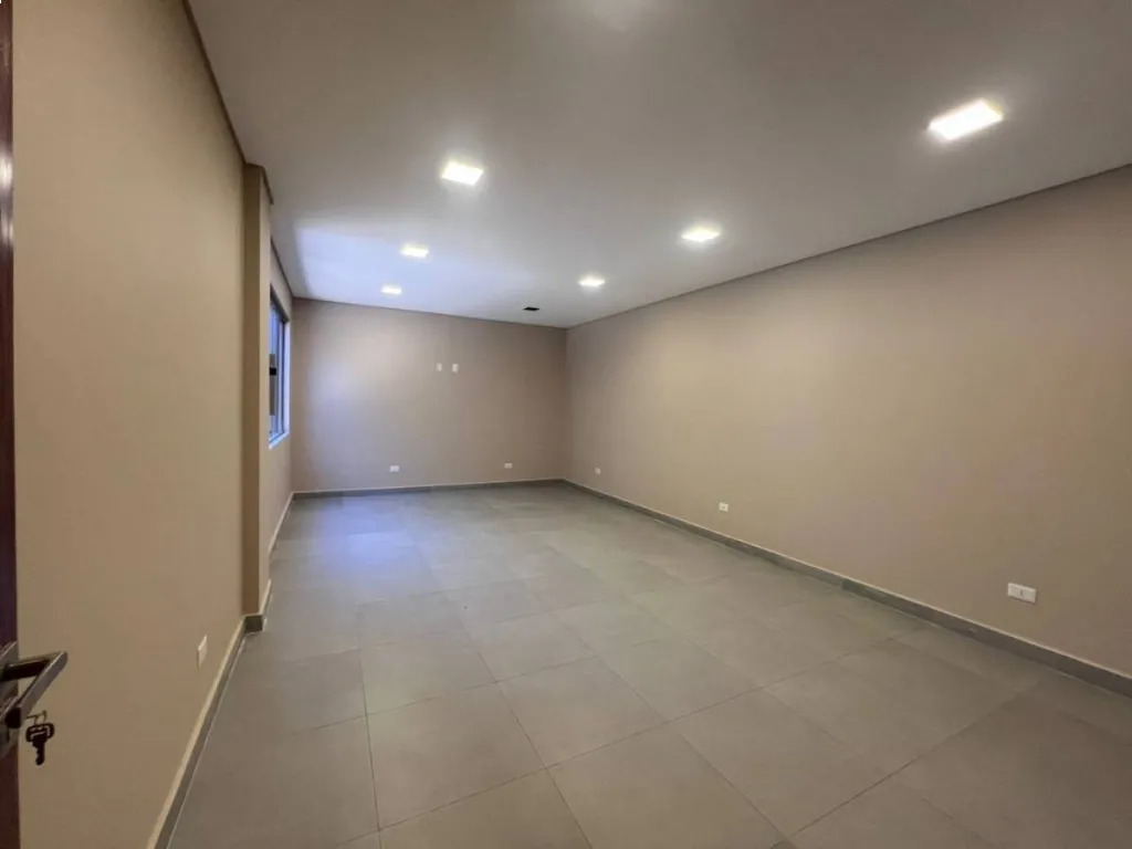 Oficina en alquiler en Área 1, Ciudad del Este — foto 2