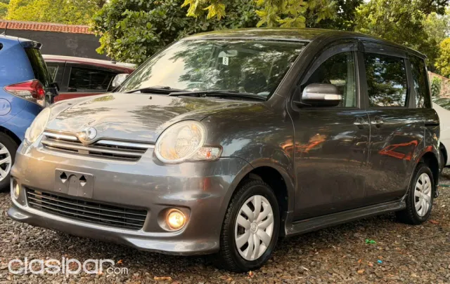 Toyota Sienta 2009 — foto 2