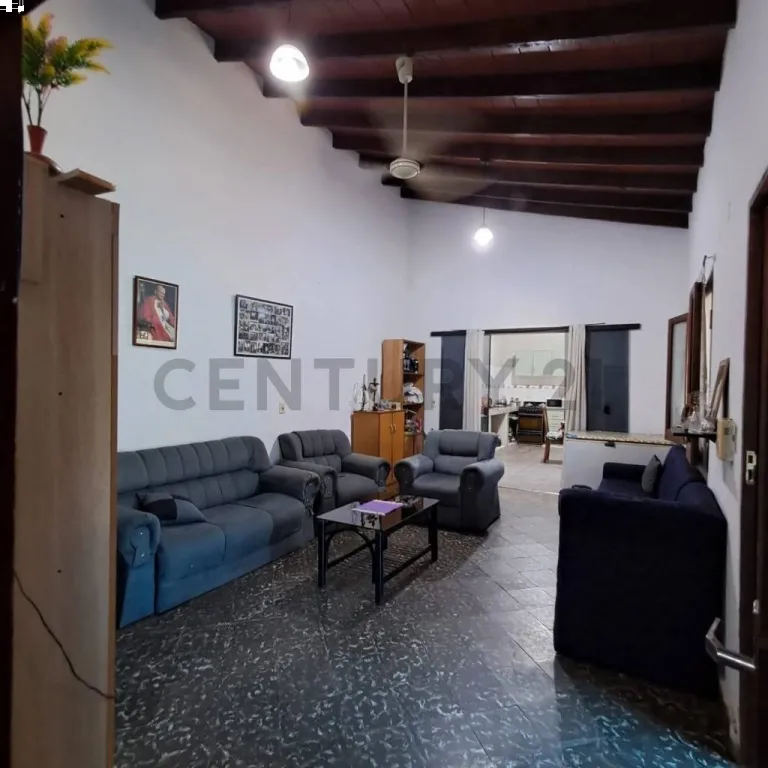 VENDO CASA EN CUARTO BARRIO – LUQUE — foto 2