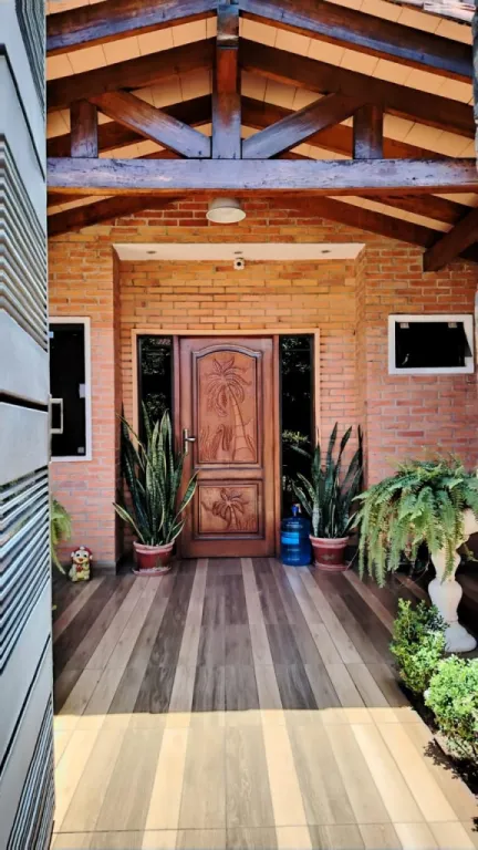 Vendo hermosa propiedad en la ciudad de Villa Elisa — foto 2