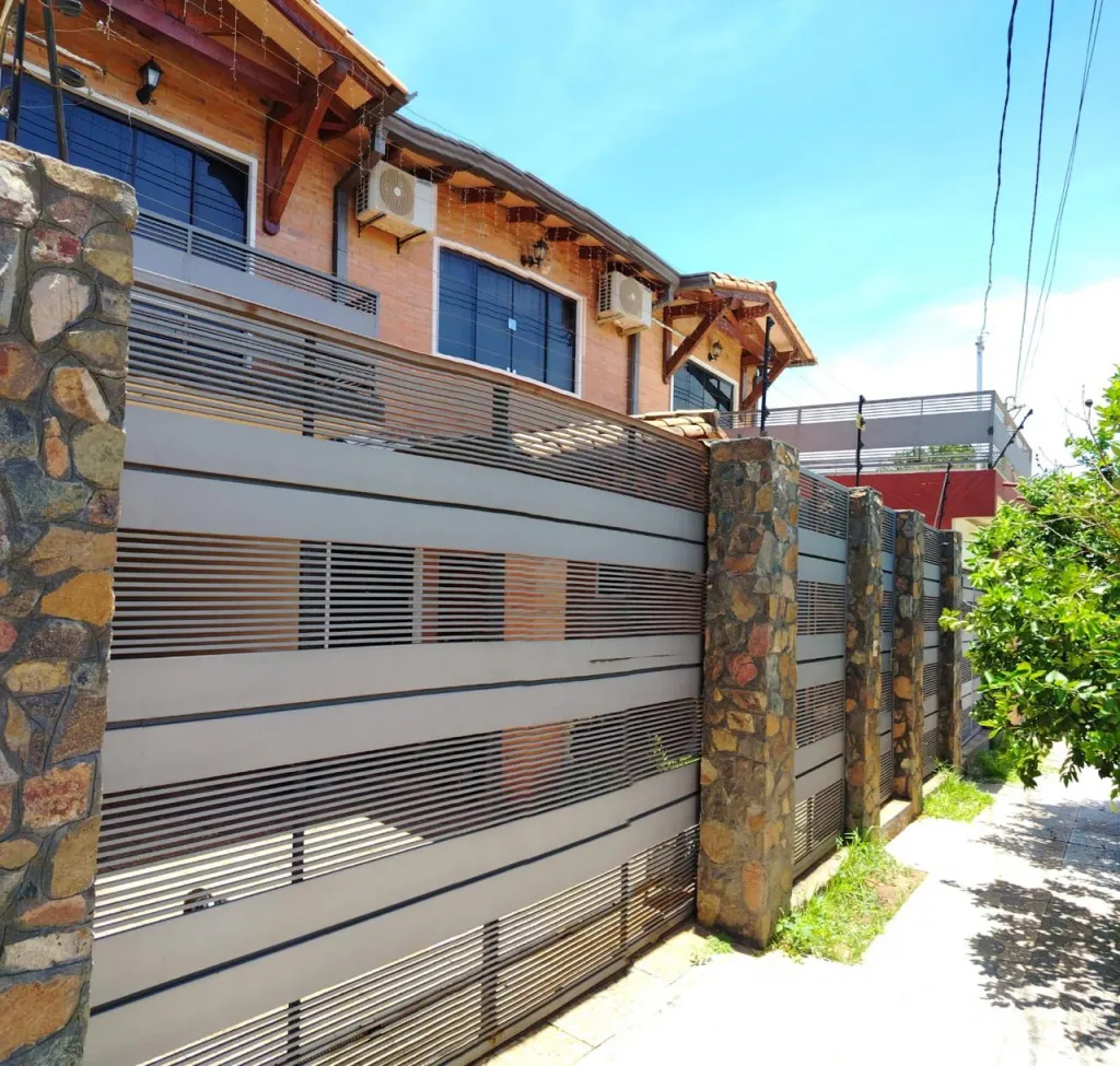 Vendo hermosa propiedad en la ciudad de Villa Elisa — foto 3
