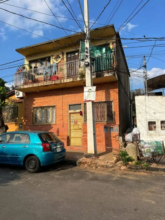 Vendo Casa para refaccionar o demoler en barrio Pinoza de Asuncion zona Comisaria 7ma — foto 2