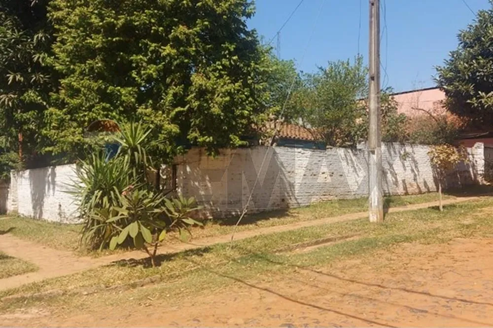 VENDO TERRENO EN BARRIO SANTISIMA TRINIDAD — foto 2