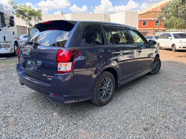 Toyota Fielder Año 2012 — foto 3